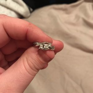 One karet diamond ring